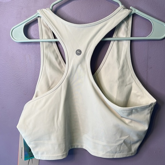 Double Lined White Sports Bra - Picture 4 of 6